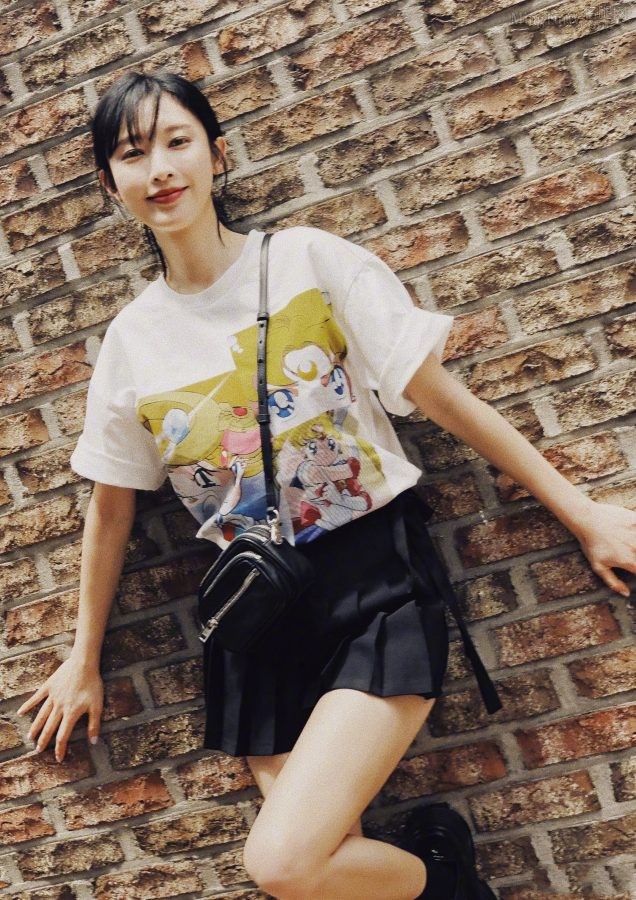 美少女战士张俪修长笔直的美腿(6/6)