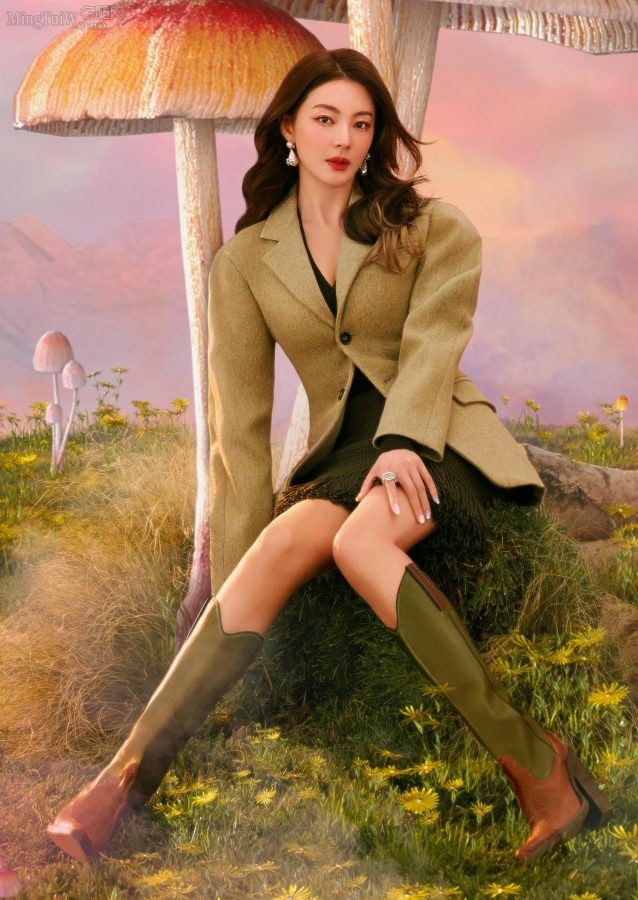 《时尚健康》杂志写真张雨绮细腿美足(3/3)