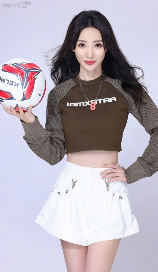 女神柳岩脸美腿细球大(3/9)