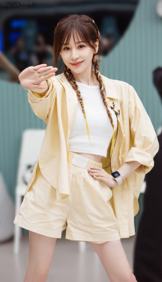 浪姐们排练王心凌少女玉腿领衔(5/5)