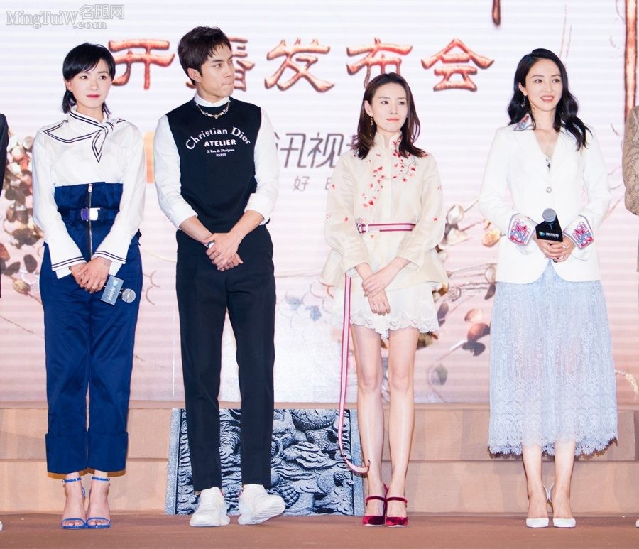 明星董洁短裙华丽美腿似仙女（第10张/共10张）