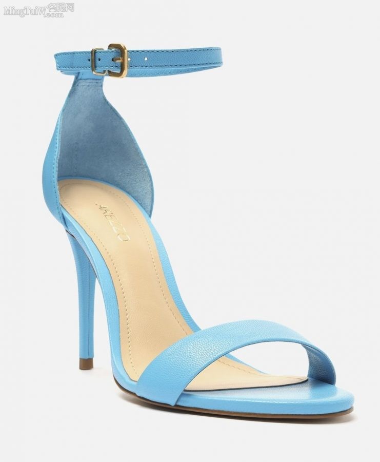 李凯馨玉脚穿Stuart Weitzman蓝色高跟凉鞋梦幻写真(6/8)