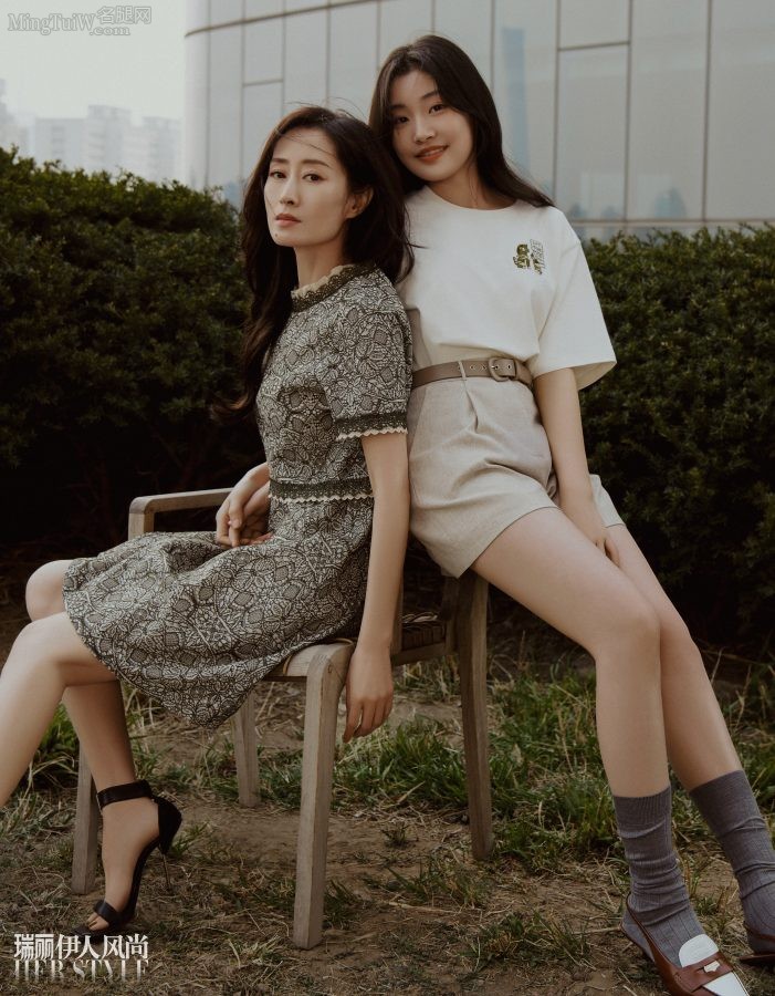刘敏涛和女儿写真合照(3/4)