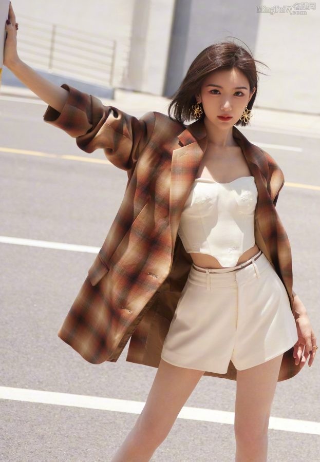 小姐姐毛晓彤美腿细长白皙简直逆天(7/11)
