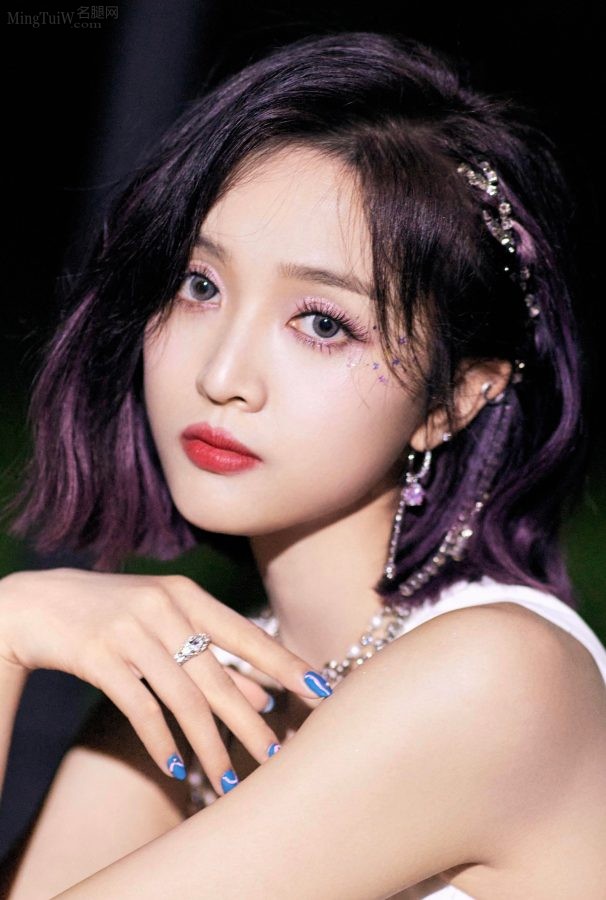 美腿狂涂吴宣仪(10/10)