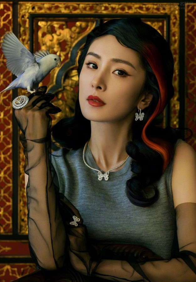 《时尚芭莎》杨幂光脚拍摄国风复古大片(8/10)