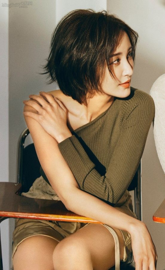 《OK！精彩》张歆艺美长腿大片(3/3)