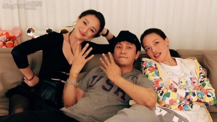 周迅的黑丝和舒淇的短棉袜，中间男的请忽略(3/4)