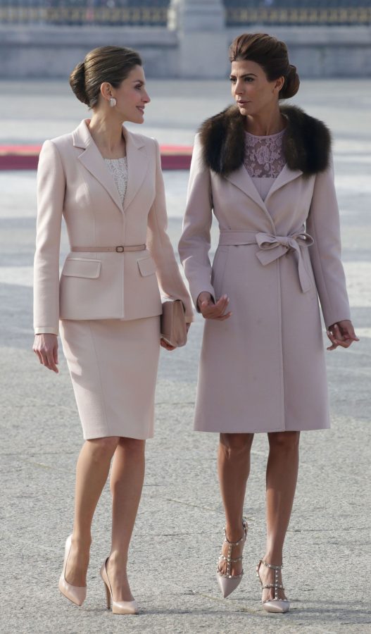 西班牙王后Letizia Ortiz和阿根廷第一夫人Juliana Awada似姐妹(1/9)