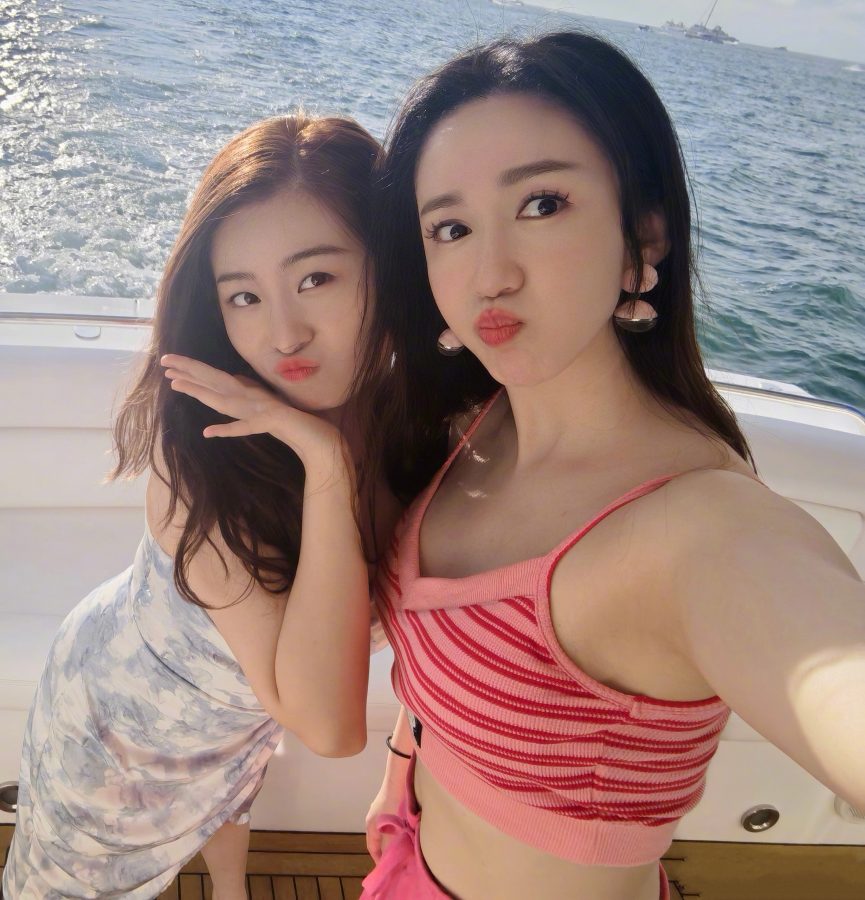 游艇上的美足女神——娄艺潇(7/7)