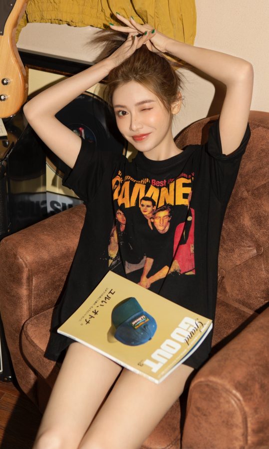 NBA女主播美娜肆意展示她那超好看的青春长腿(9/9)