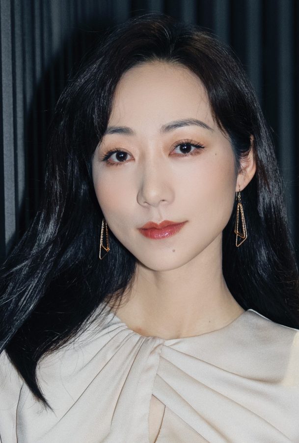 Royal sister Han Xue made a confident appearance wearing trousers and pointed high heels(4/5)