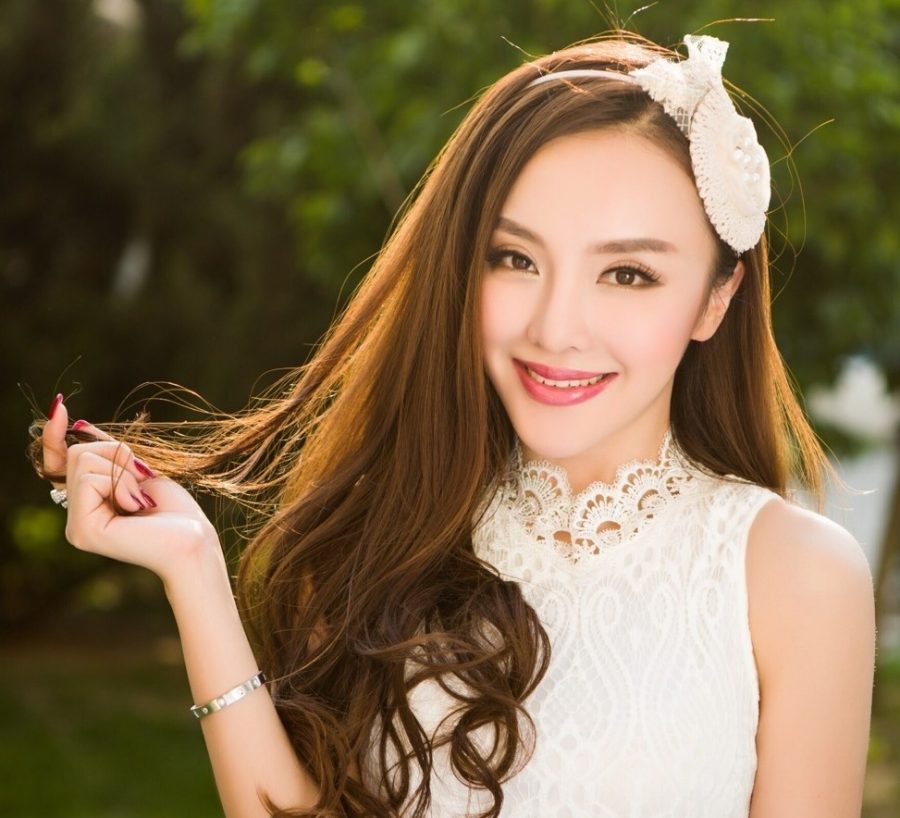 女演员卢思思长腿穿肉丝和细高跟美艳动人(4/4)