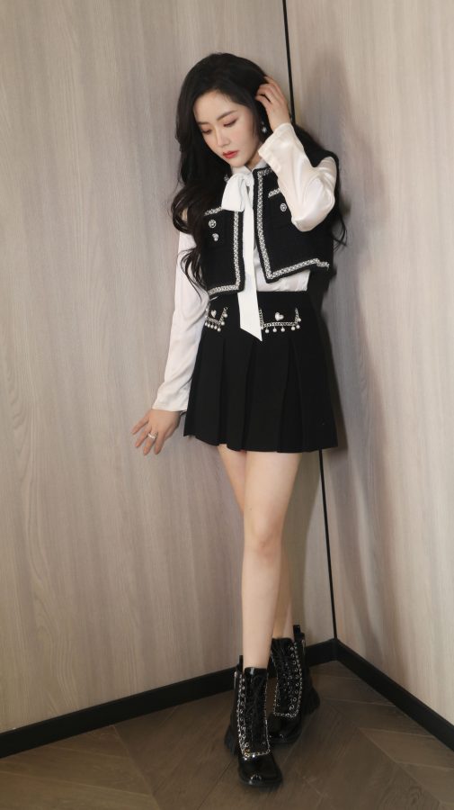 嘉兴传媒的美女王艺瑾第二张好像杨幂(1/7)