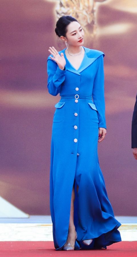 华表奖颁奖典礼上白百何穿了一条有异域风情的开叉蓝裙（第6张/共7张）