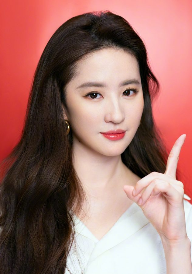 The fairy sister Liu Yifei endorses cosmetics to show high-definition beauty(2/5)