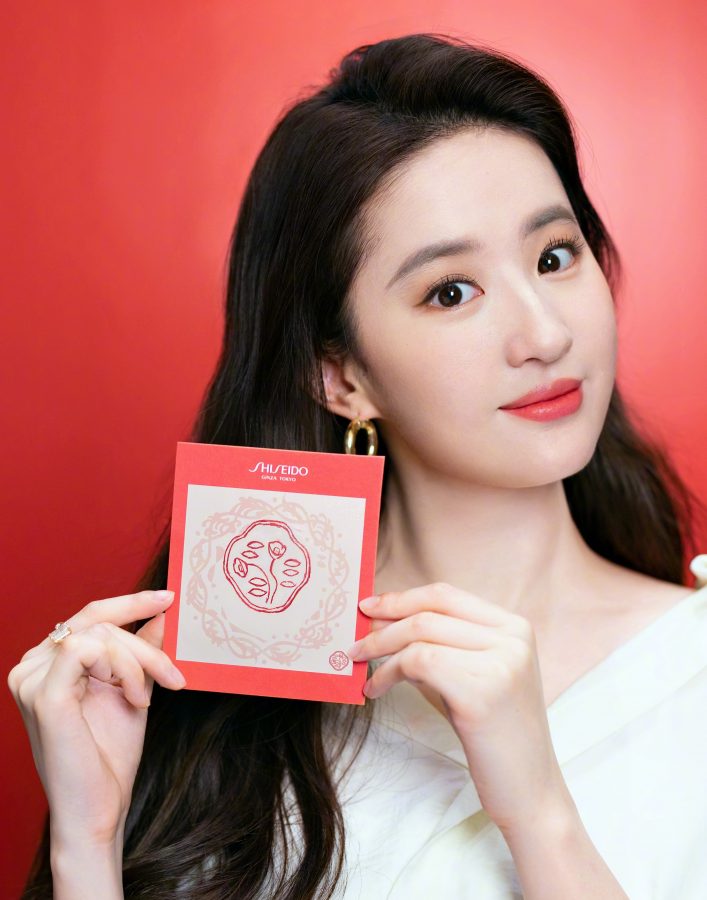 神仙姐姐刘亦菲代言化妆品展露高清美颜(4/5)