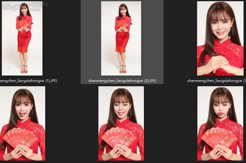 沈梦辰喜庆棚拍写真，玉足踩凉鞋表情丰富搞怪(1/11)
