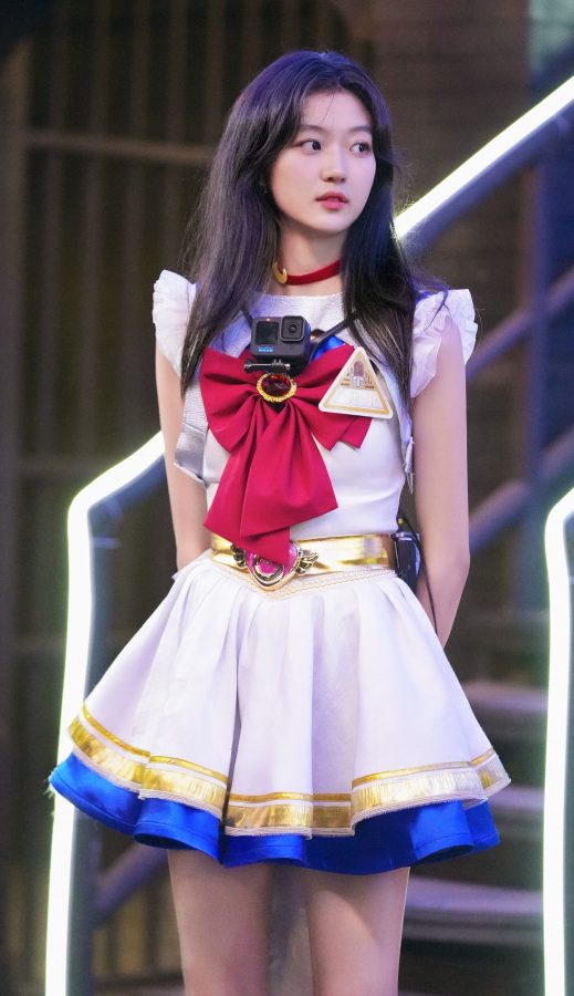 美少女战士孙千腿穿肉丝袜录制综艺节目《萌探探探案》(4/8)