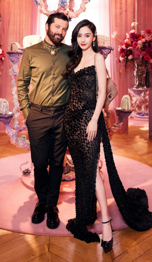 杨颖Angelababy穿一条半透开叉礼服，玉腿香肩美不胜收(9/12)