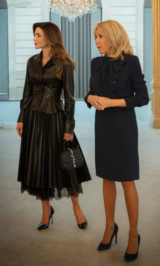 法国第一夫人Brigitte Macron和约旦王后Queen Rania两双丝袜高跟（第3张/共4张）