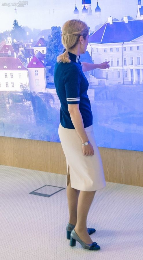爱沙尼亚美女总理Kaja Kallas出国访问时的丝袜高跟（第8张/共9张）