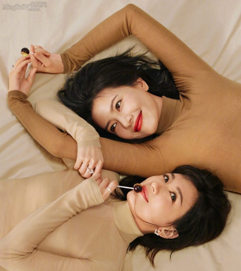 周芷若和赵敏合体为时尚杂志拍写真(5/14)