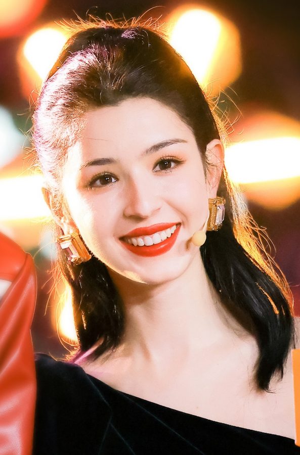 又辣又甜的妹子哈妮克孜穿皮靴翘二郎腿(7/7)