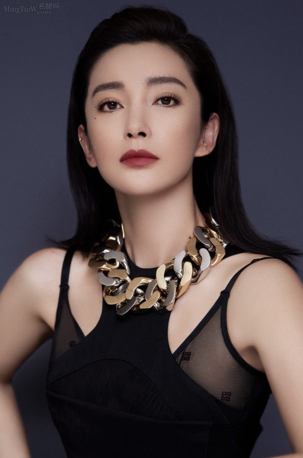 李冰冰出席纪梵希商业晚宴腿穿黑丝黑白硬照(8/8)