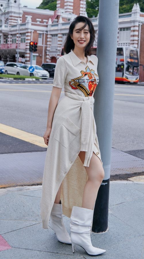 Liu Mintao showed off his slender white legs on the grass with a tennis racket(4/6)