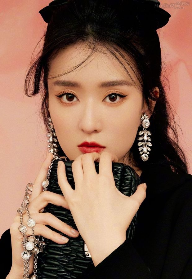 长腿美女乔欣内衣外穿（第3张/共8张）