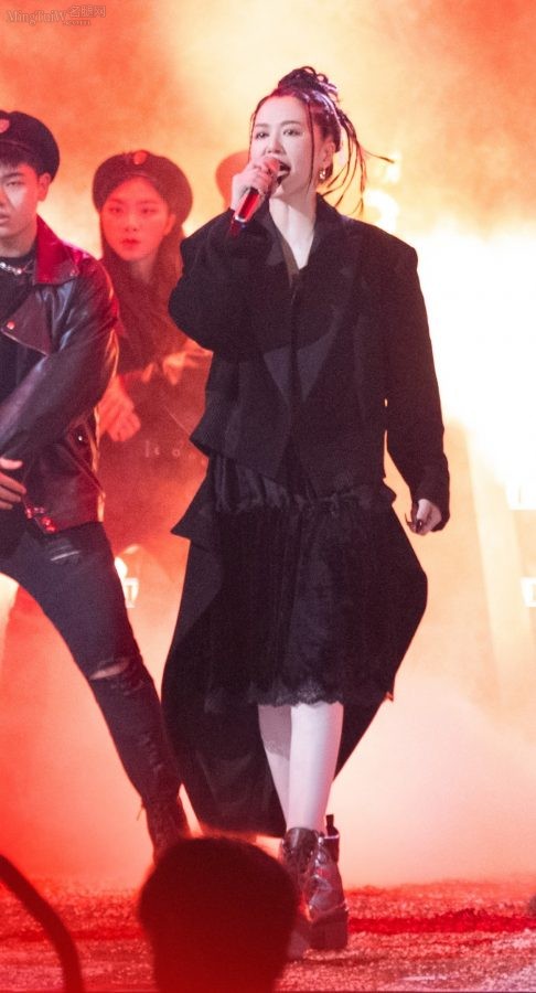 Sister Lang performed "The Lone Brave Man", I mainly came to see Jessica Jung's stocking legs(7/11)