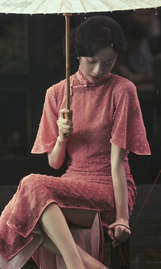 《1921》电影剧照倪妮高开叉旗袍露腿(1/3)
