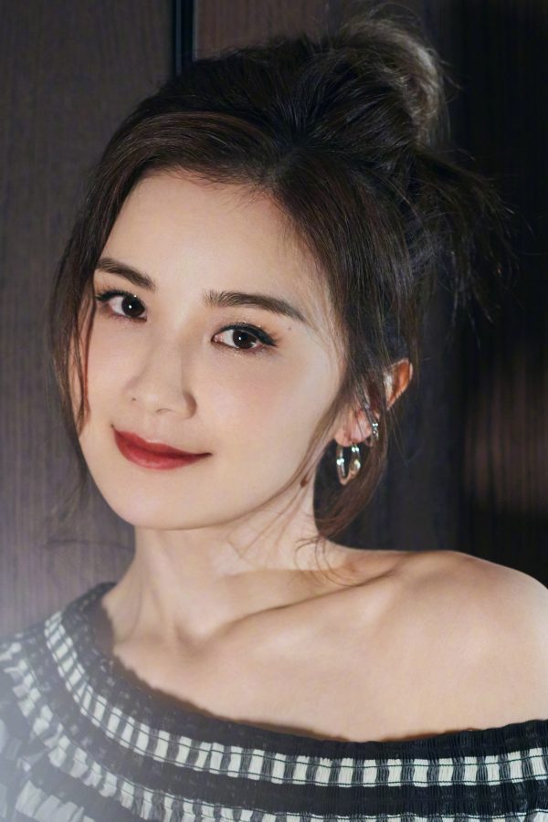 Twins钟欣桐和蔡卓妍姐妹花一欲一纯(6/7)