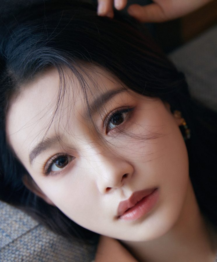 顶级美女孙怡穿牛仔裤秀美腿(6/6)
