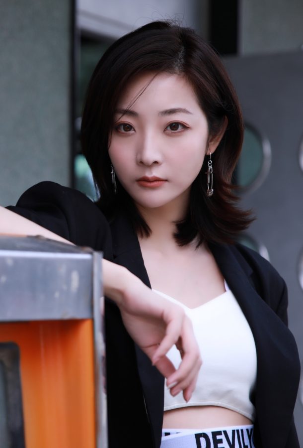 美女明星苑子艺白皙的玉腿(6/6)
