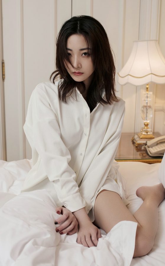 女星苑子艺高贵气质美腿玉足(3/5)