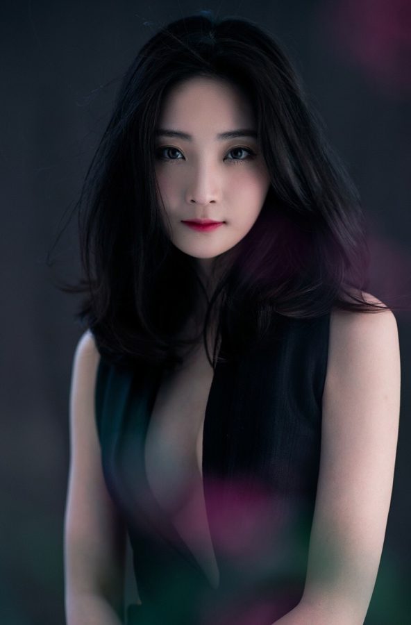 苑子艺魅惑写真亮出胸前两只大白兔(1/3)