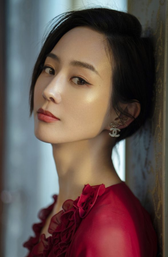 美女明星张钧甯穿红裙配细高跟魅力时尚(4/4)