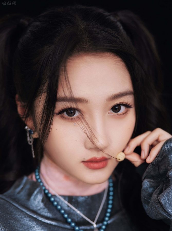 电竞美少女关晓彤头梳双马尾腿裹肉丝直播打王者荣耀(9/10)