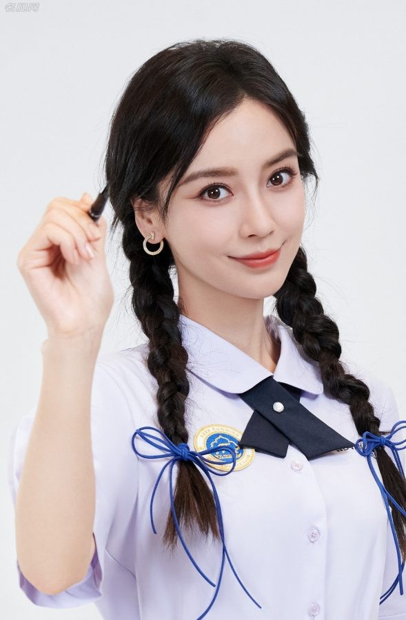 《奔跑吧》你的双马尾学妹Angelababy双马尾校服清纯来袭(3/7)
