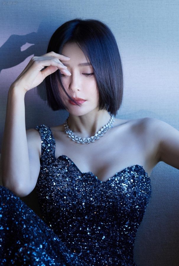 来看秦岚的汹涌波涛(6/13)