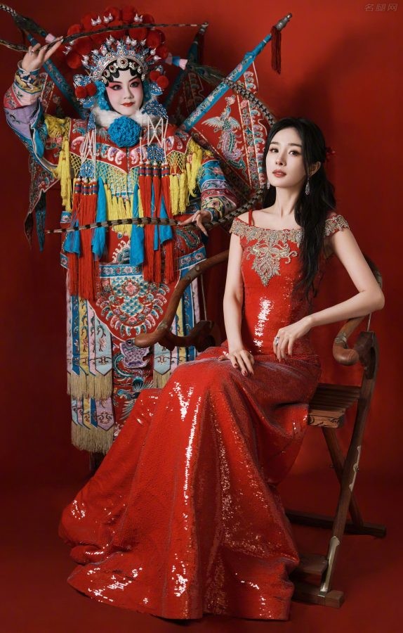 杨幂身穿中国风鲜红色长裙美脸令人如痴如醉(1/5)