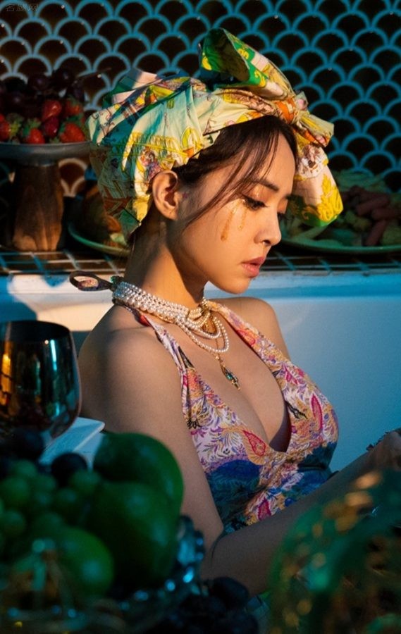 蔡依林腿穿丝网袜拍摄《Stars Align (with Jolin Tsai)》MV(2/6)