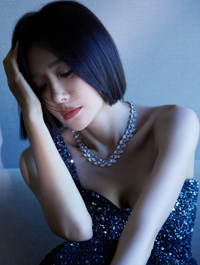 来看秦岚的汹涌波涛(4/13)