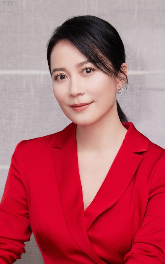 俞飞鸿成熟明艳代言日本美容家电品牌足部曲线动人(6/6)