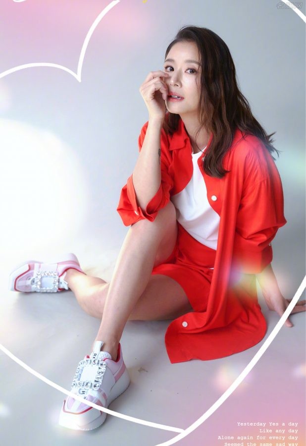 女明星林心如光洁修长的美腿(1/2)