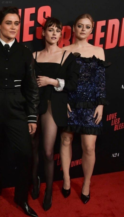 克里斯汀·斯图尔特穿一条三角连体衣配黑色丝袜大胆亮相《Love Lies Bleeding》首映礼（第83张/共91张）