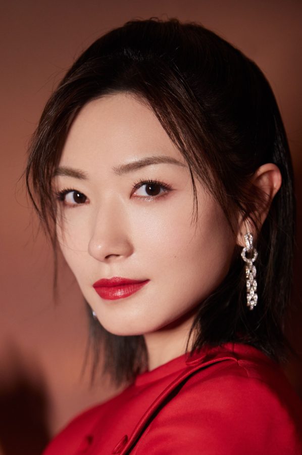 万茜红裙玉足真古典气质美女(2/3)