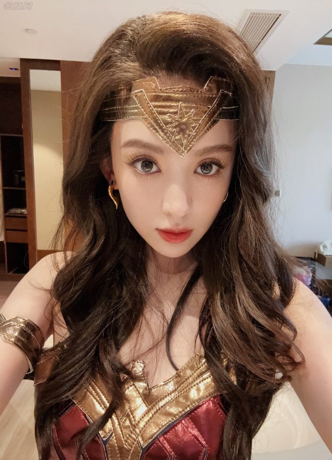 古力娜扎版神奇女侠有内味儿了(4/4)